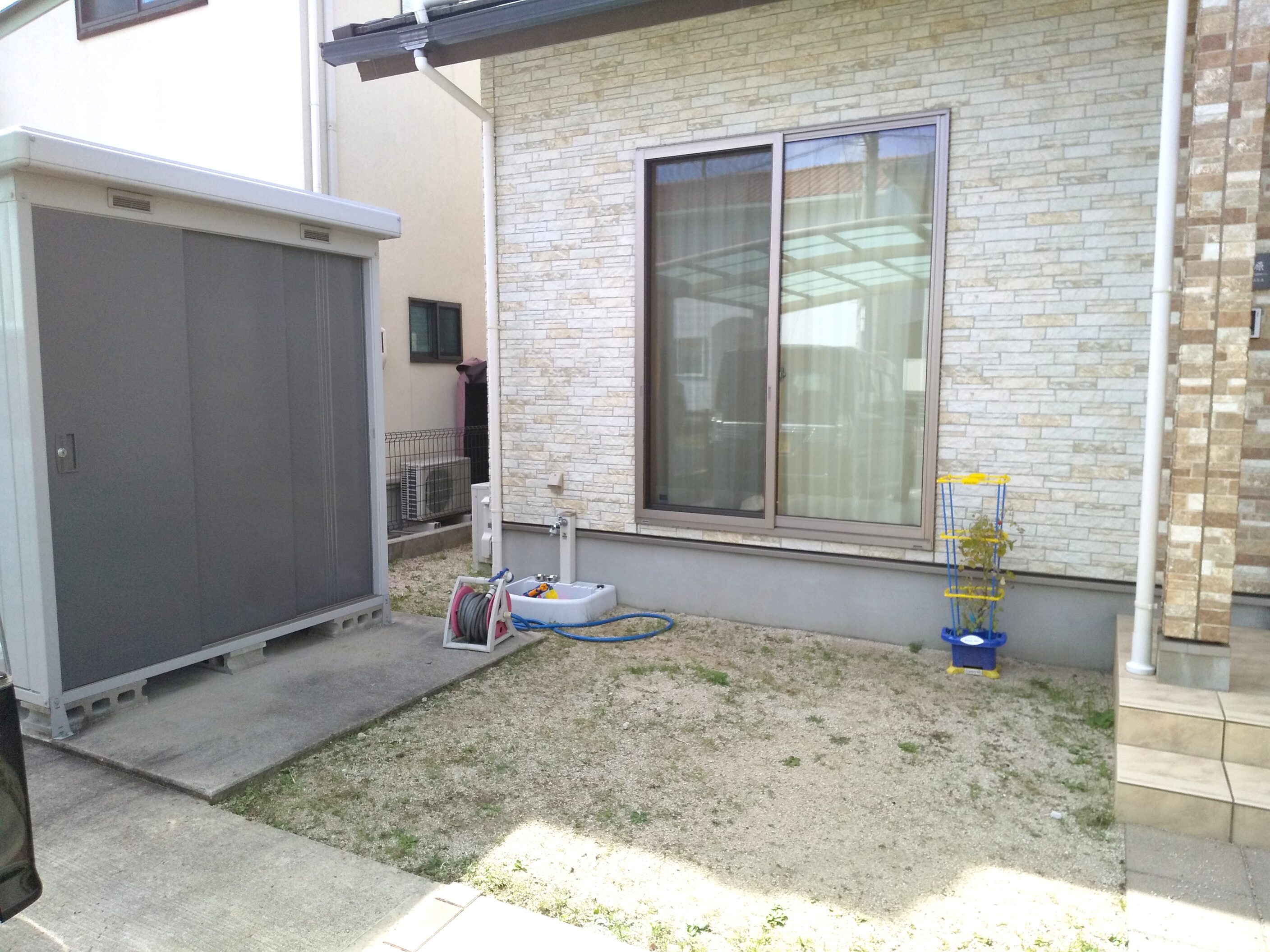 大田市 外構リフォーム 自転車置き場施工前の庭スペース