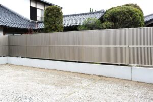 大田市 外構工事 丈夫で安心なフェンス施工後の様子