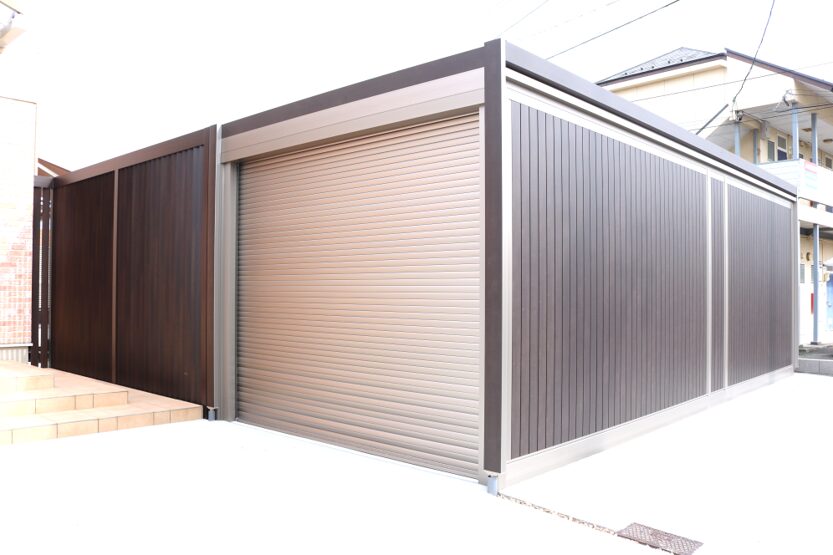 大田市 外構リフォーム バイクや趣味用品を収納したガレージ