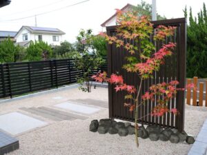 大田市 門まわりリフォーム 段差を解消して快適に歩けるアプローチ