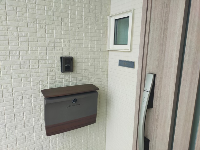 大田市 外構リフォーム 門まわりのポストとインターホン設置例