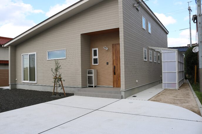 大田市 駐車場拡張工事 外構施工事例