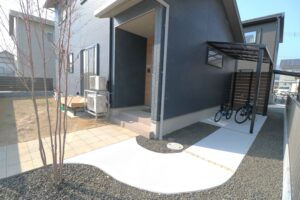 大田市 サイクルポート設置工事 シンプルで使いやすいデザイン