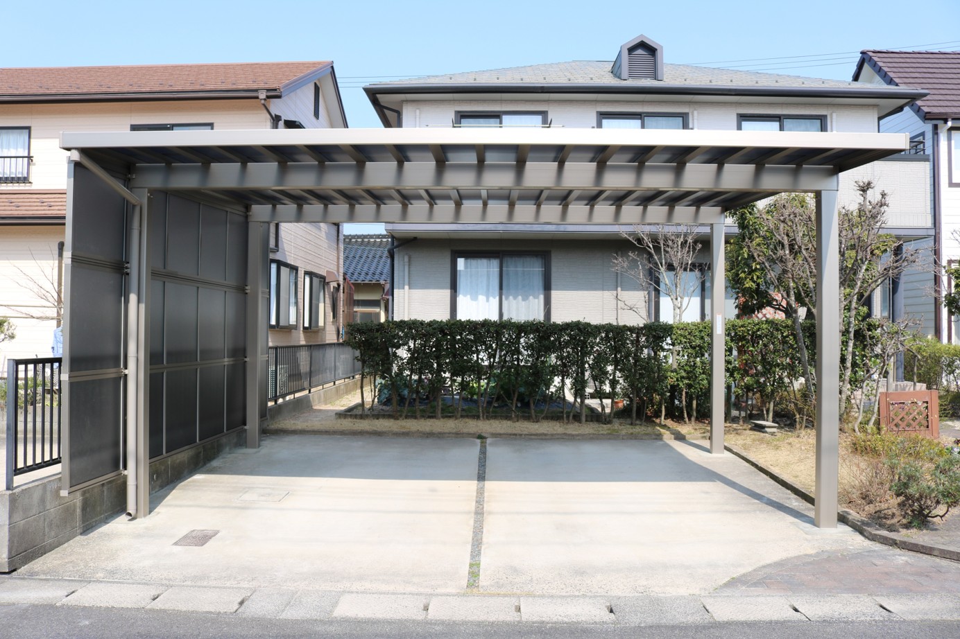 大田市で施工したソルディーポートのカーポート